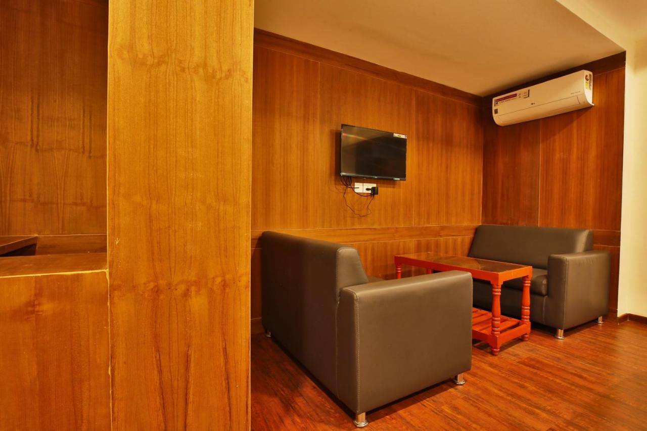 מדוראי Hotel Ramtel Inn מראה חיצוני תמונה