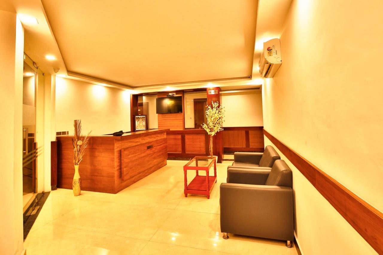 מדוראי Hotel Ramtel Inn מראה חיצוני תמונה