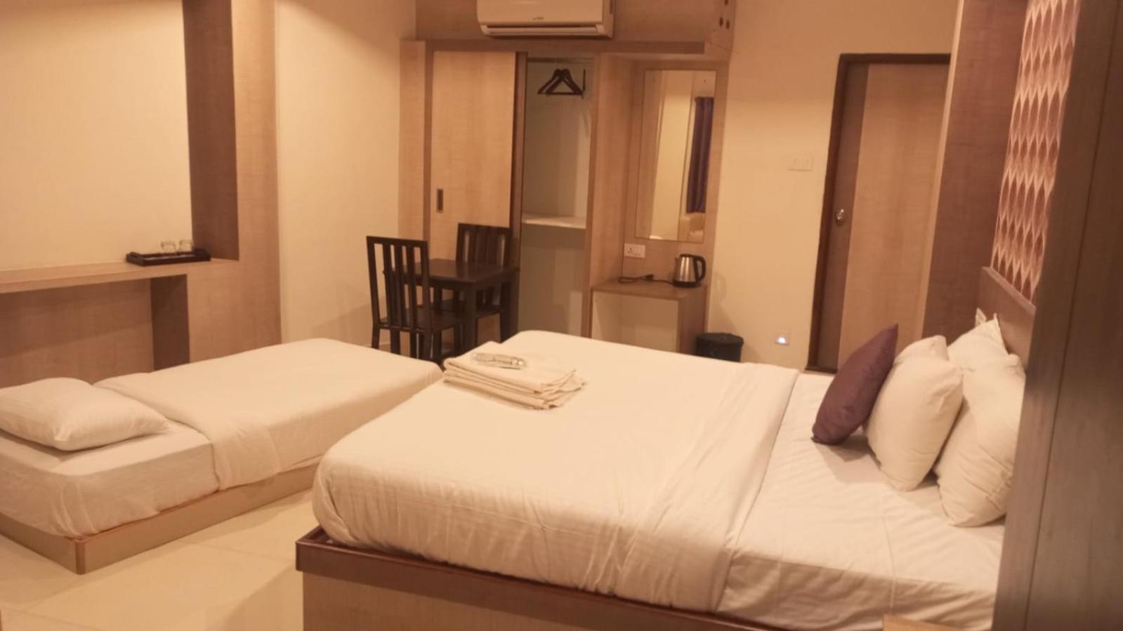 מדוראי Hotel Ramtel Inn מראה חיצוני תמונה
