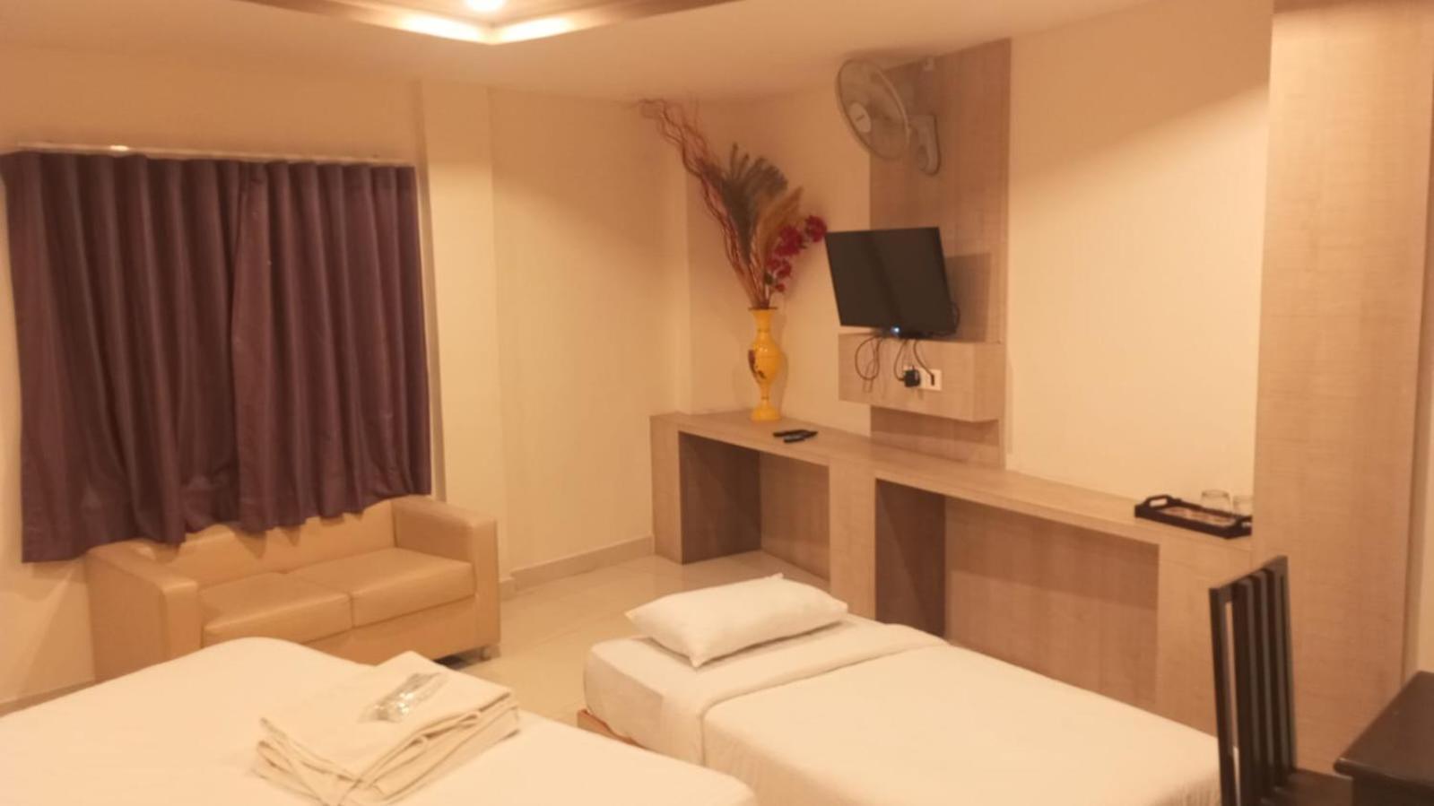 מדוראי Hotel Ramtel Inn מראה חיצוני תמונה