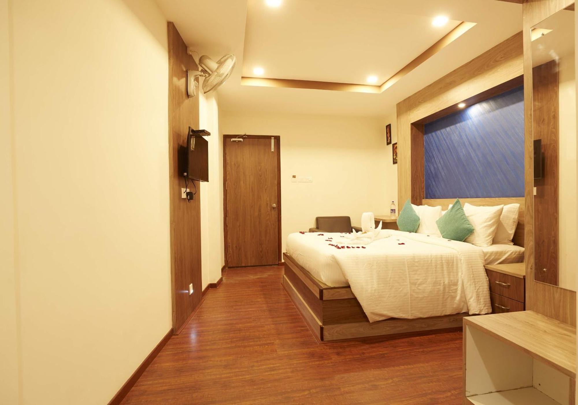 מדוראי Hotel Ramtel Inn מראה חיצוני תמונה